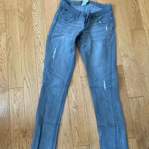 Levi's Junior’s Light Grey Skinny Jeans